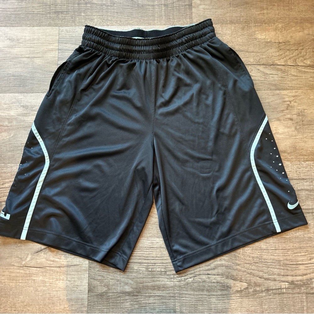 Nike men’s LeBron Gray Athletic Basketball Shorts with Mint Trim